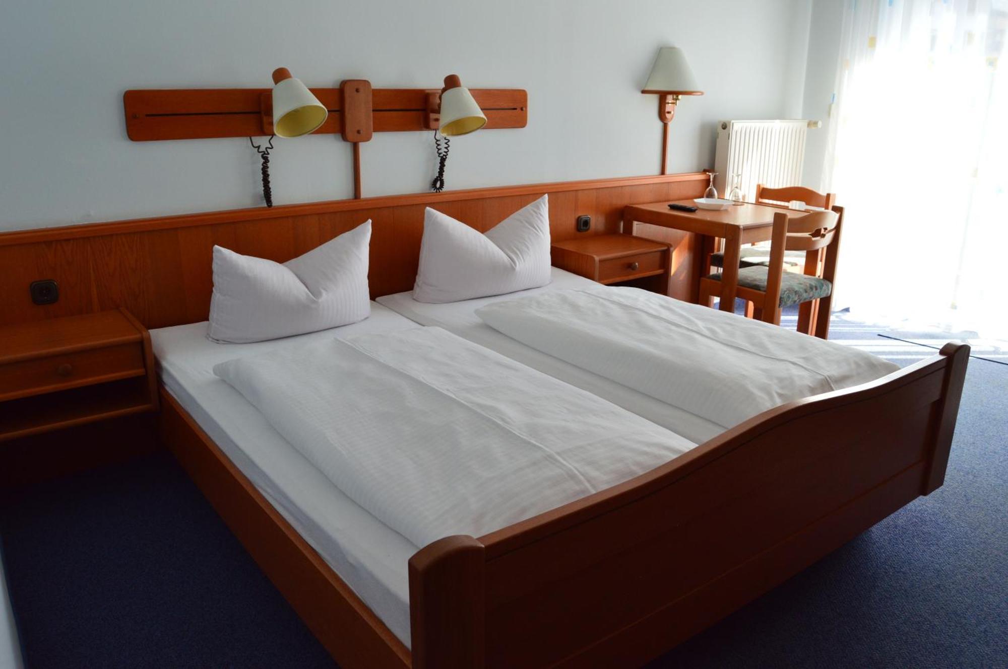 Gasthof-Pension Fraenkische Schweiz Обертрубах Экстерьер фото