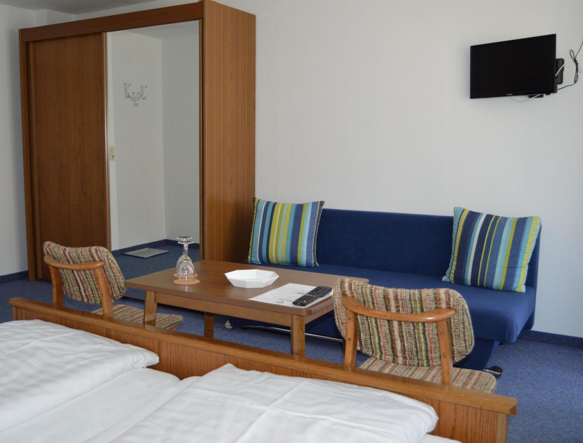 Gasthof-Pension Fraenkische Schweiz Обертрубах Экстерьер фото