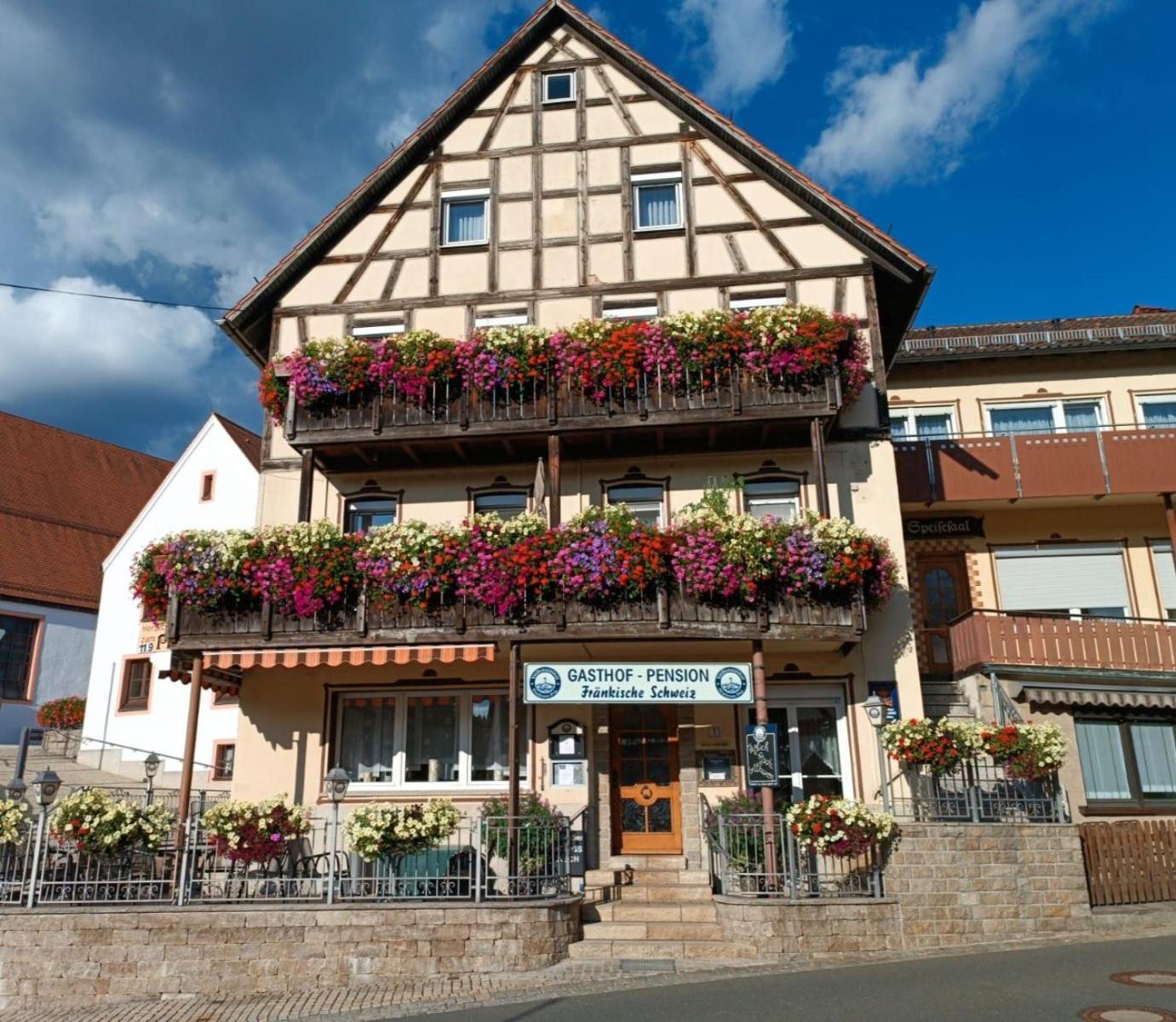 Gasthof-Pension Fraenkische Schweiz Обертрубах Экстерьер фото