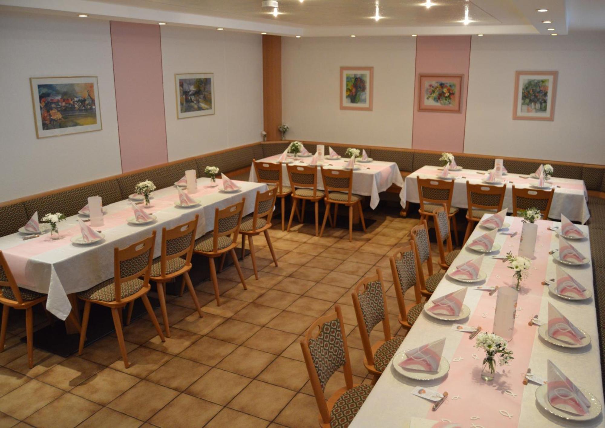 Gasthof-Pension Fraenkische Schweiz Обертрубах Экстерьер фото
