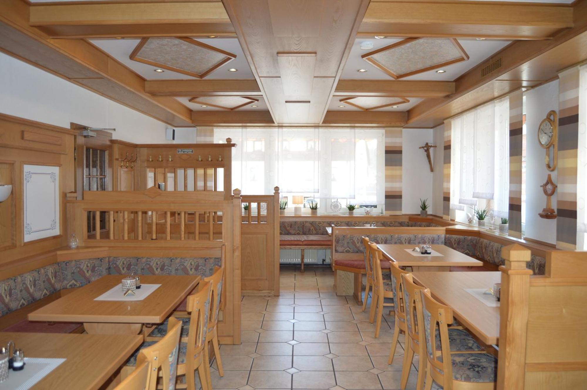 Gasthof-Pension Fraenkische Schweiz Обертрубах Экстерьер фото